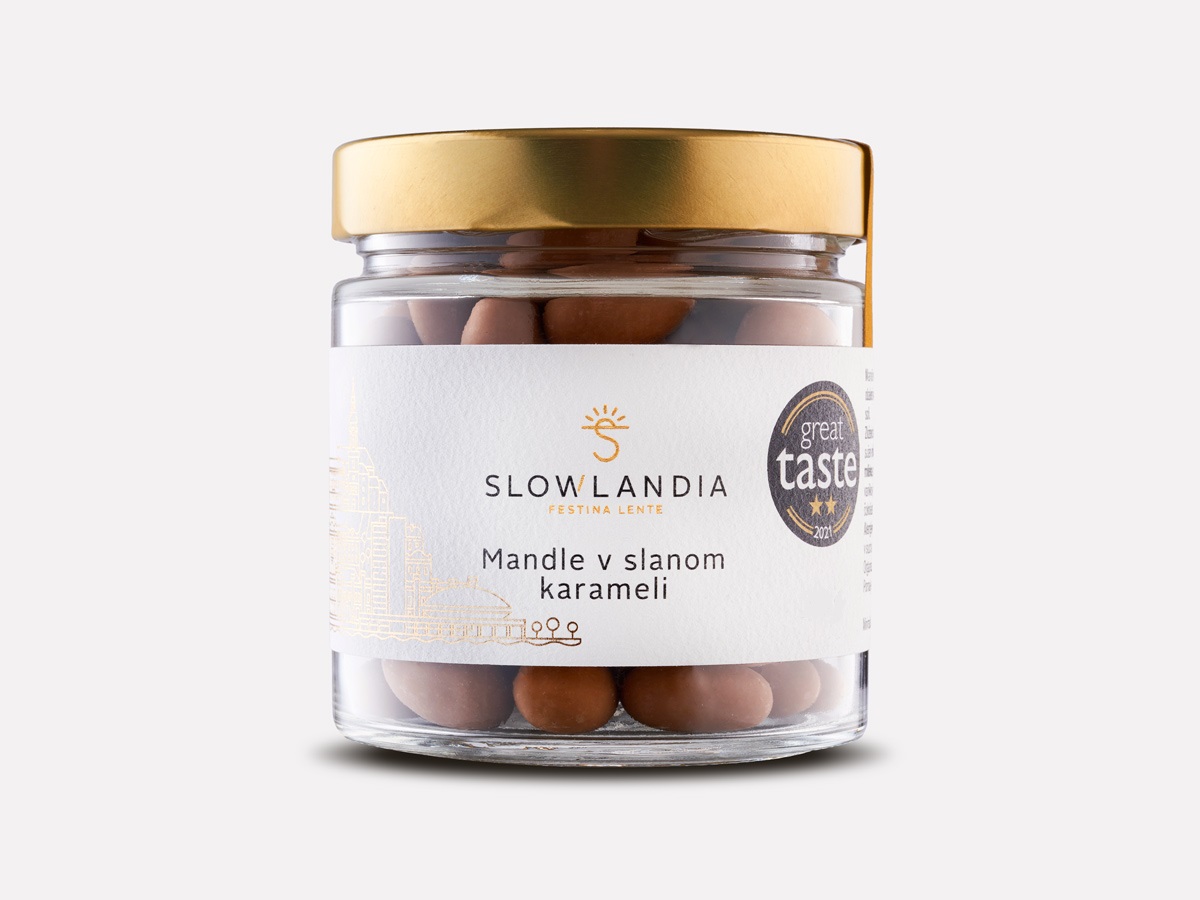 Slowlandia Mandle v slanom karameli 100 g